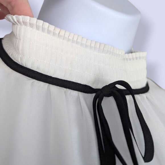 Karl Lagerfeld Soft Mock Neck Top - Picture 4 of 7